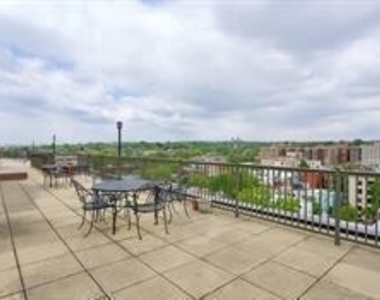 1280 21st Street Nw - Photo Thumbnail 3