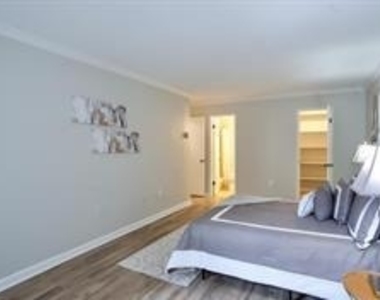 1280 21st Street Nw - Photo Thumbnail 6