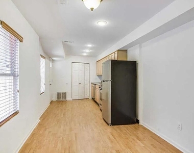 729 10th Street Ne - Photo Thumbnail 5
