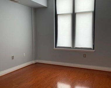 2120 Vermont Avenue Nw - Photo Thumbnail 9
