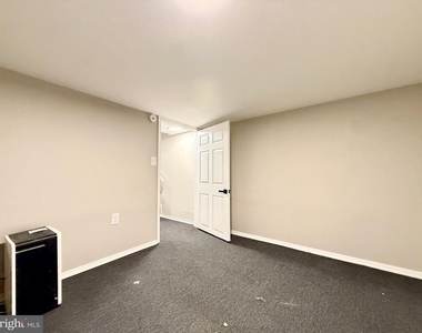 1004 Girard Street Nw - Photo Thumbnail 36