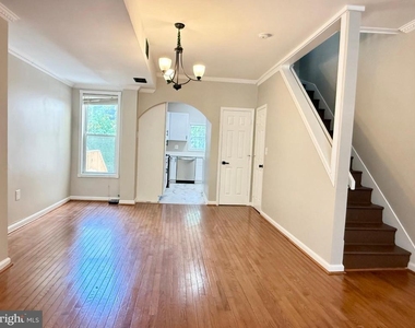 1004 Girard Street Nw - Photo Thumbnail 5