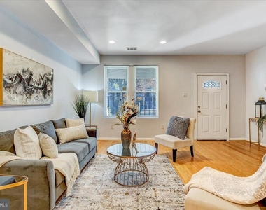 2320 Minnesota Avenue Se - Photo Thumbnail 8