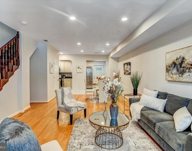 2320 Minnesota Avenue Se - Photo Thumbnail 5