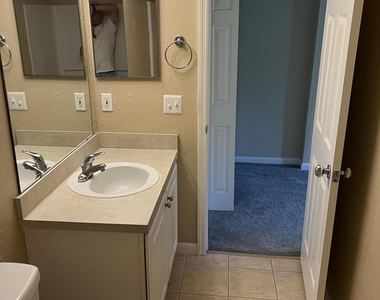 100 Fairway Park Boulevard - Photo Thumbnail 7