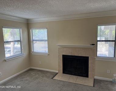 100 Fairway Park Boulevard - Photo Thumbnail 10