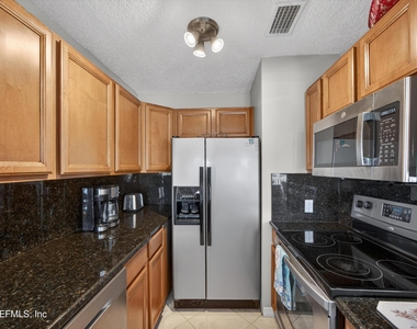 724 1st Street - Photo Thumbnail 13