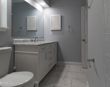 236 Clover Court - Photo Thumbnail 24