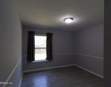 236 Clover Court - Photo Thumbnail 20
