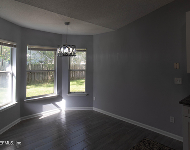 236 Clover Court - Photo Thumbnail 10