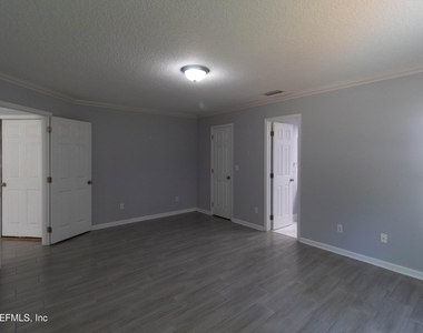 236 Clover Court - Photo Thumbnail 16
