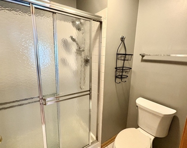 319 Deer Glen Way - Photo Thumbnail 19