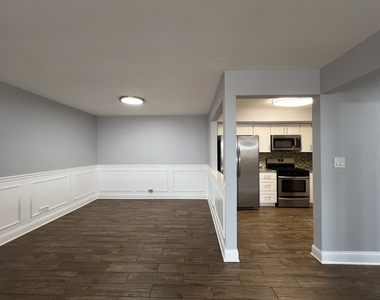 1220 Carol Street - Photo Thumbnail 6