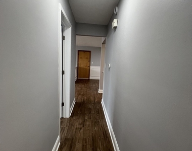 1220 Carol Street - Photo Thumbnail 15