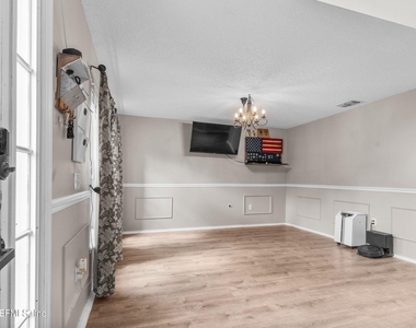 519 Islamorada Drive S - Photo Thumbnail 12