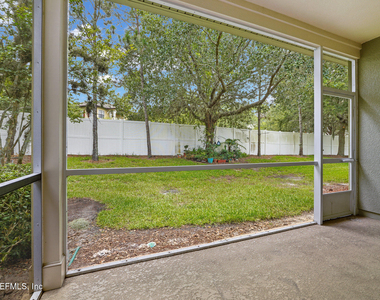 6791 Roundleaf Drive - Photo Thumbnail 3