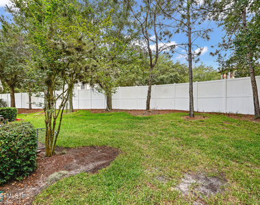 6791 Roundleaf Drive - Photo Thumbnail 5