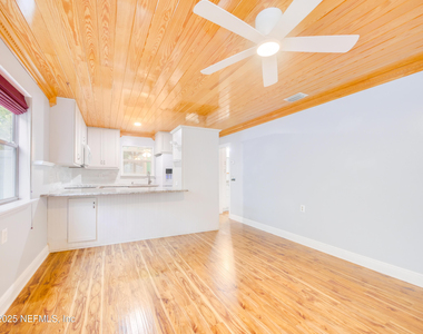 6472 Putnam Street - Photo Thumbnail 20