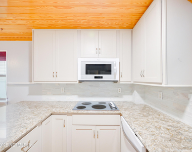 6472 Putnam Street - Photo Thumbnail 7