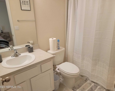 450 Coastline Way - Photo Thumbnail 10