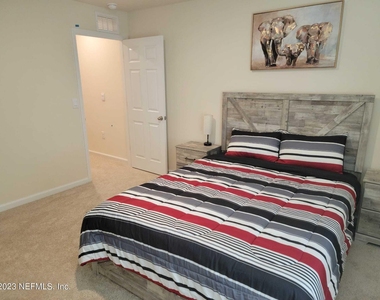 450 Coastline Way - Photo Thumbnail 9