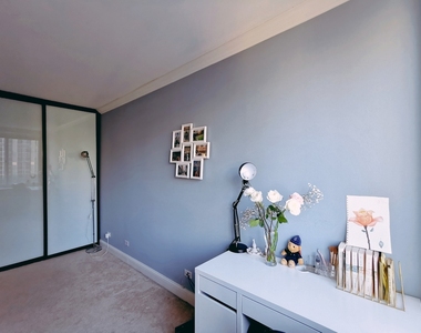 211 E Ohio Street - Photo Thumbnail 5