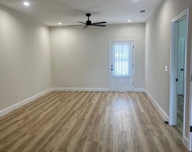 687 S Orange Street - Photo Thumbnail 6