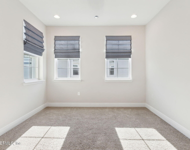 401 Marquesa Cir Circle - Photo Thumbnail 43
