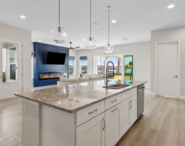 401 Marquesa Cir Circle - Photo Thumbnail 15