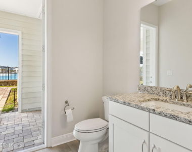 401 Marquesa Cir Circle - Photo Thumbnail 44