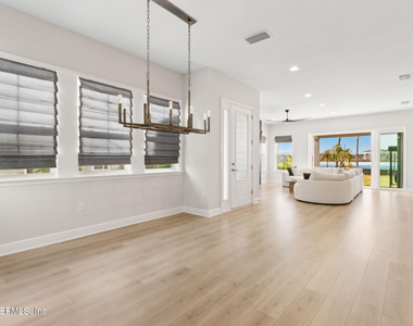 401 Marquesa Cir Circle - Photo Thumbnail 19