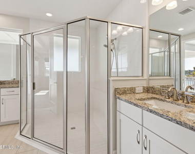 401 Marquesa Cir Circle - Photo Thumbnail 32