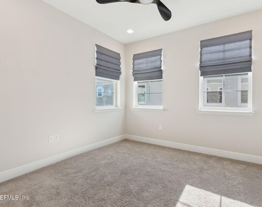 401 Marquesa Cir Circle - Photo Thumbnail 42