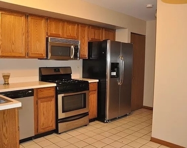 101 S Oakhurst Drive - Photo Thumbnail 1