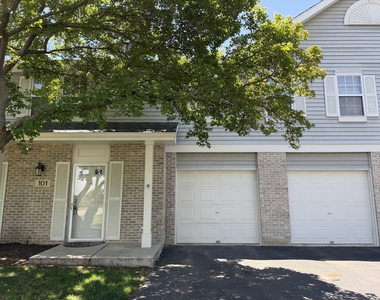 101 S Oakhurst Drive - Photo Thumbnail 5