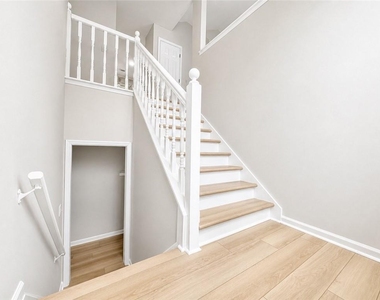 1400 Chalet Circle - Photo Thumbnail 1