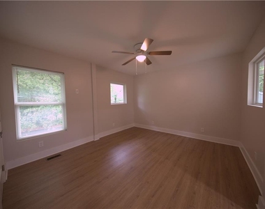 1346 Wichita Drive Sw - Photo Thumbnail 7