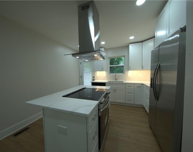 1346 Wichita Drive Sw - Photo Thumbnail 6