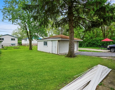 16125 Marshfield Avenue - Photo Thumbnail 12