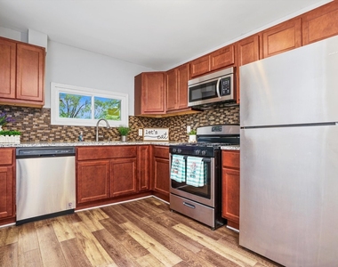 16125 Marshfield Avenue - Photo Thumbnail 1