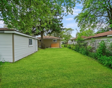 16125 Marshfield Avenue - Photo Thumbnail 13