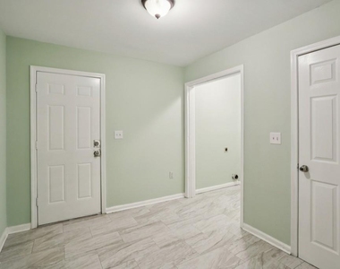 753 Prince Place - Photo Thumbnail 32