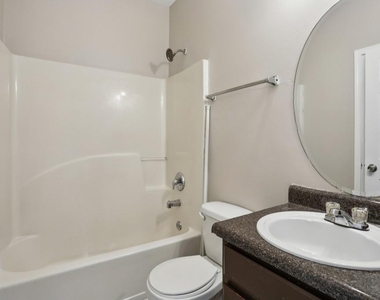 753 Prince Place - Photo Thumbnail 21