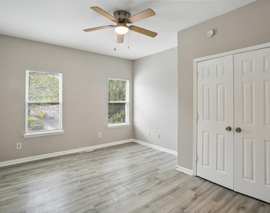 753 Prince Place - Photo Thumbnail 3