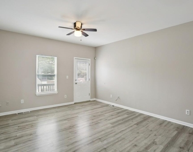 753 Prince Place - Photo Thumbnail 9