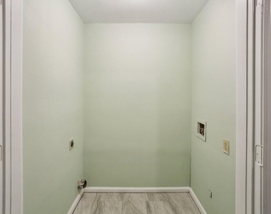 753 Prince Place - Photo Thumbnail 33