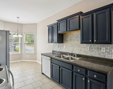 753 Prince Place - Photo Thumbnail 15