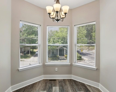 751 Prince Place - Photo Thumbnail 15