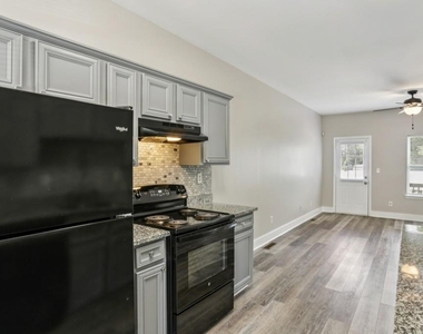 751 Prince Place - Photo Thumbnail 16