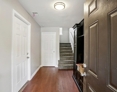 751 Prince Place - Photo Thumbnail 7